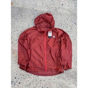 NWT Nike ACG “Cinder Cone”
Men’s Windproof Jacket